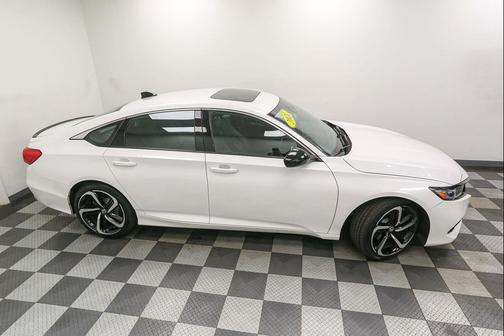 Platinum White Pearl 2021 Honda Accord Sport 2.0T