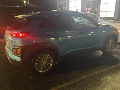 2021 Hyundai KONA SEL Plus