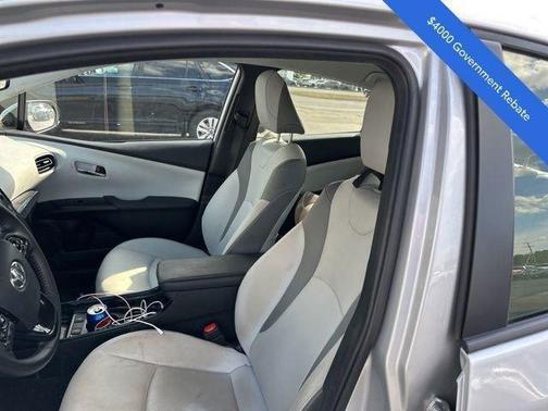 2022 Toyota Prius Prime XLE