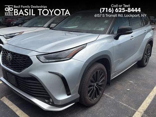Celestial Silver Metallic 2025 Toyota Highlander XSE