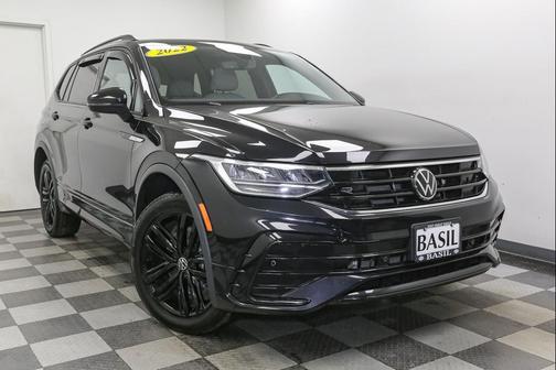 2022 Volkswagen Tiguan 2.0T SE R-Line Black 4MOTION