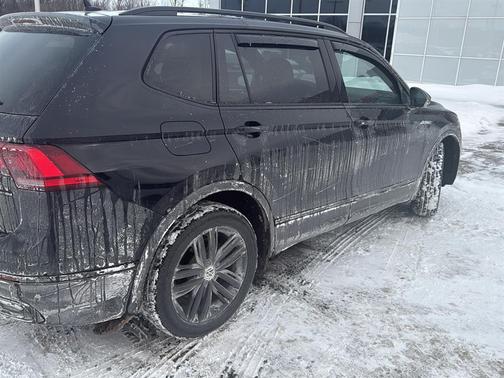 2022 Volkswagen Tiguan 2.0T SE R-Line Black 4MOTION
