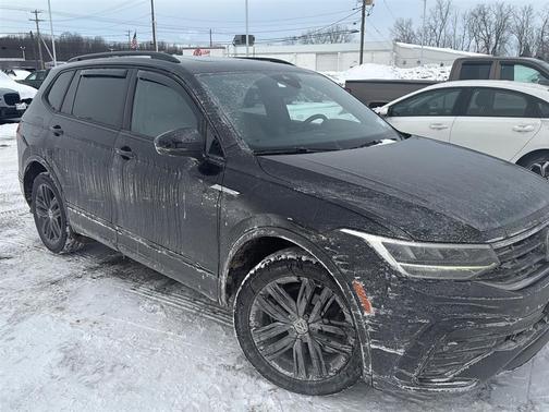 2022 Volkswagen Tiguan 2.0T SE R-Line Black 4MOTION