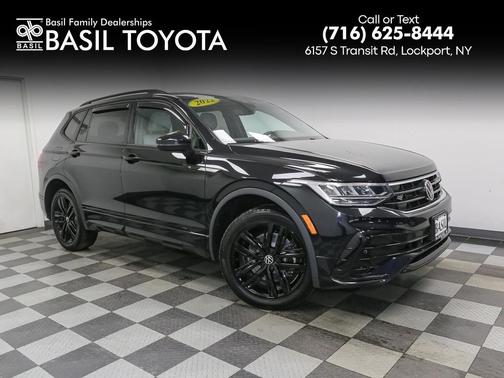 Deep Black Pearl 2022 Volkswagen Tiguan 2.0T SE R-Line Black 4MOTION SUV