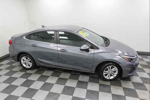 Satin Steel Gray Metallic 2019 Chevrolet Cruze LT