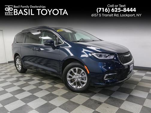 2022 Chrysler Pacifica Touring L