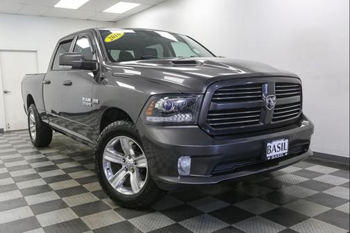 Granite Crystal Metallic 2016 RAM 1500 Sport