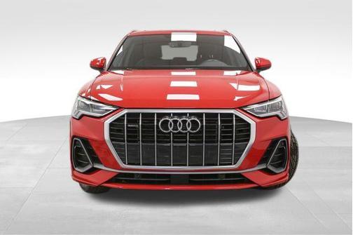 2024 Audi Q3 Premium 45 TFSI S line quattro Tiptronic