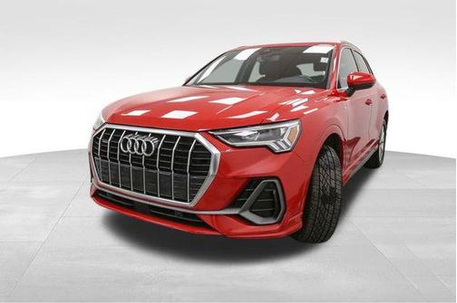2024 Audi Q3 Premium 45 TFSI S line quattro Tiptronic