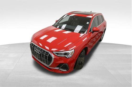 2024 Audi Q3 Premium 45 TFSI S line quattro Tiptronic