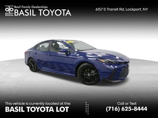 2025 Toyota Camry SE