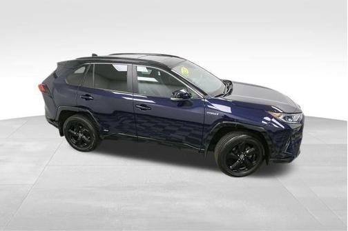 2021 Toyota RAV4 Hybrid SE
