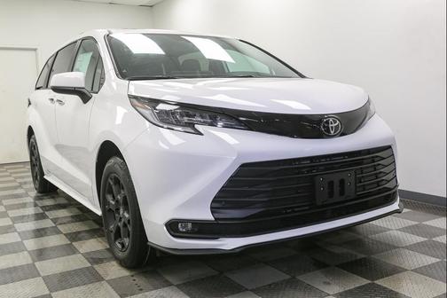 2026 Toyota Sienna Woodland Edition