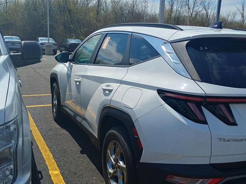 2023 Hyundai TUCSON SEL