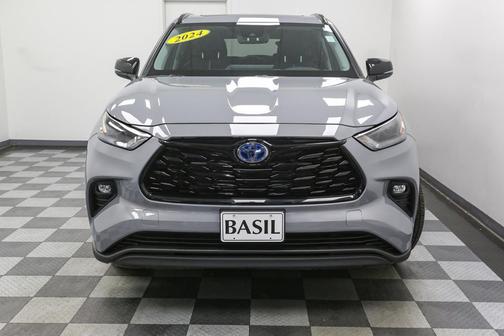 2024 Toyota Highlander Hybrid XLE