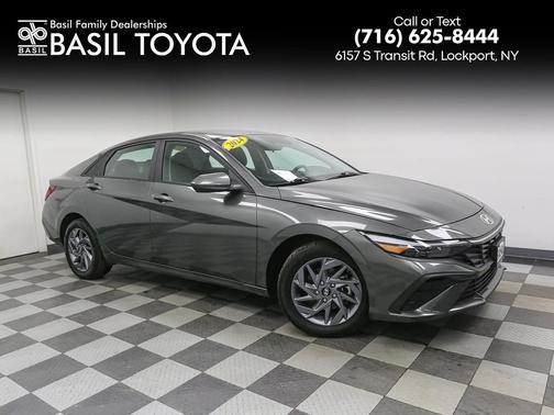 2024 Hyundai ELANTRA SEL