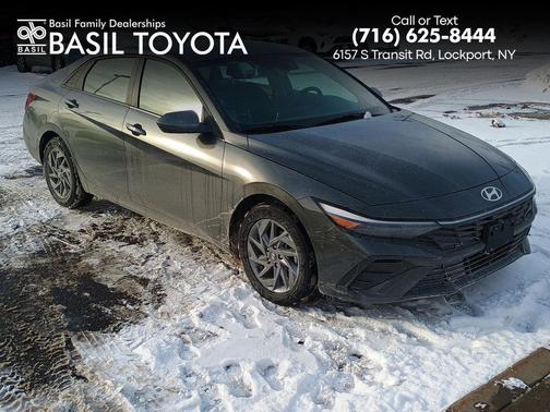 2024 Hyundai ELANTRA SEL