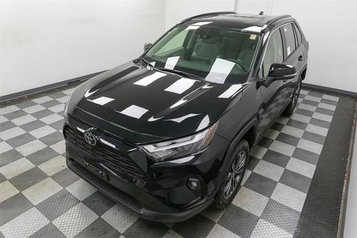2025 Toyota RAV4 Hybrid XLE Premium