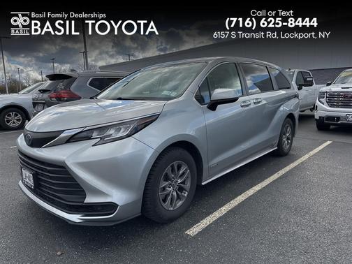 2021 Toyota Sienna LE