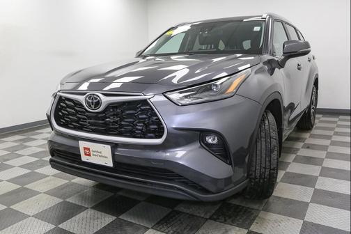 2025 Toyota Highlander XLE