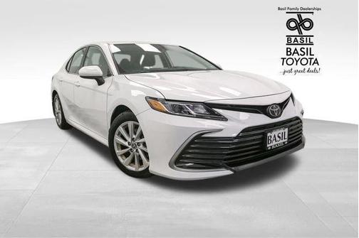 2022 Toyota Camry LE