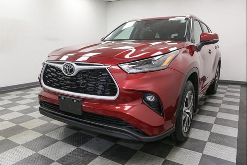 2026 Toyota Highlander Hybrid XLE