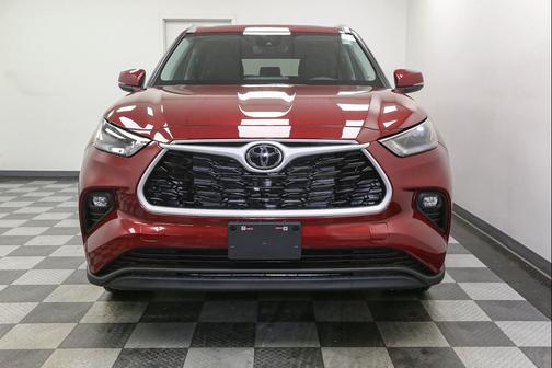 2026 Toyota Highlander Hybrid XLE