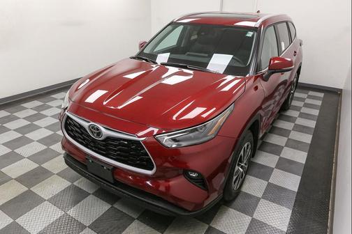 2026 Toyota Highlander Hybrid XLE