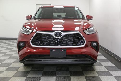 2026 Toyota Highlander Hybrid XLE