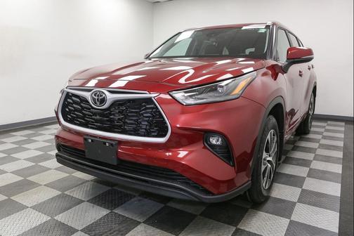 2026 Toyota Highlander Hybrid XLE