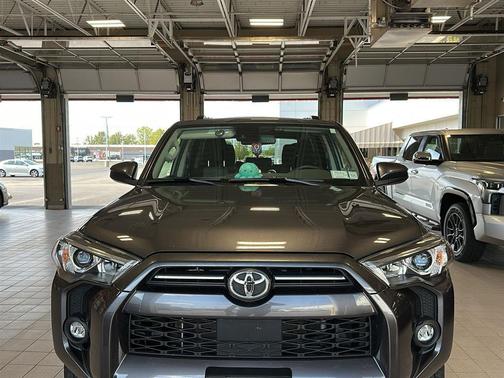 2023 Toyota 4Runner SR5