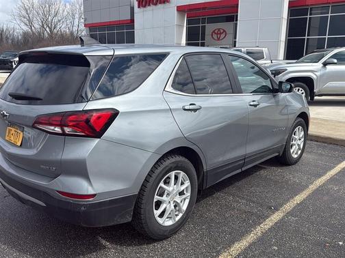 Sterling Gray Metallic 2024 Chevrolet Equinox 1LT