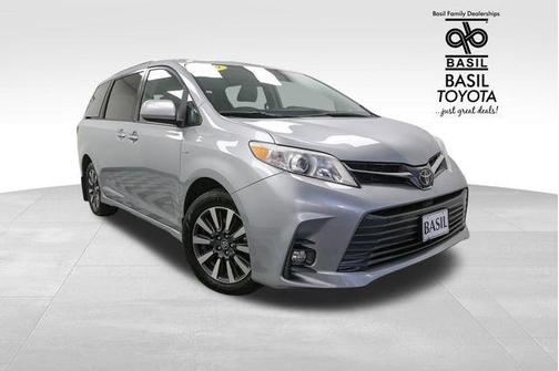 2019 Toyota Sienna XLE Premium