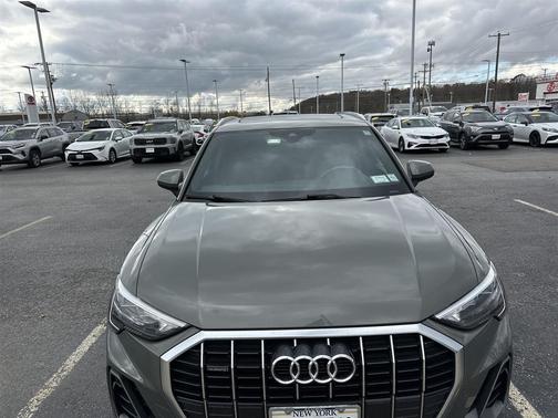 2021 Audi Q3 45 S line Premium