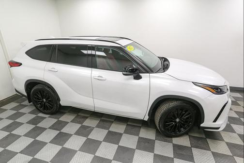 2023 Toyota Highlander XSE