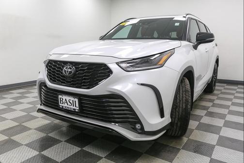 2023 Toyota Highlander XSE