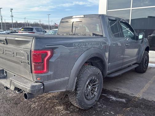 2020 Ford F-150 Raptor
