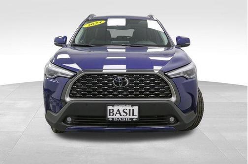 2024 Toyota Corolla Cross XLE