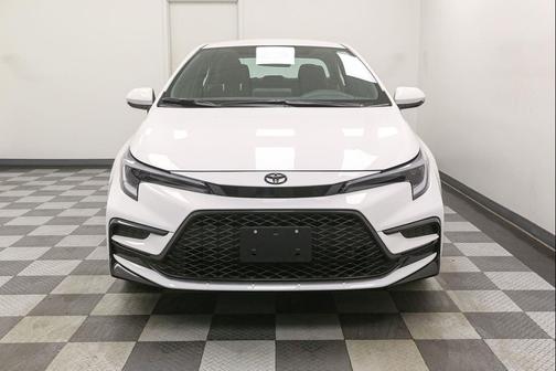 Ice Cap 2026 Toyota Corolla SE