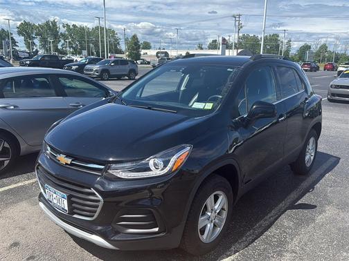 Mosaic Black Metallic 2018 Chevrolet Trax LT