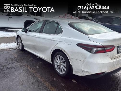 2022 Toyota Camry LE