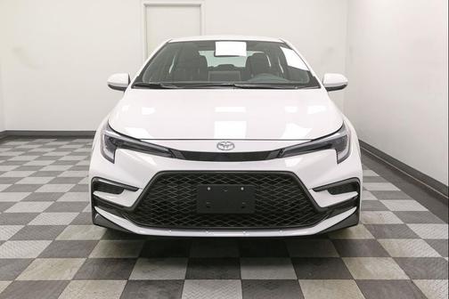 Ice Cap 2026 Toyota Corolla SE