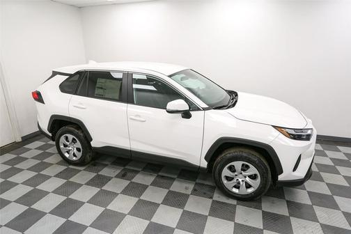 2025 Toyota RAV4 LE