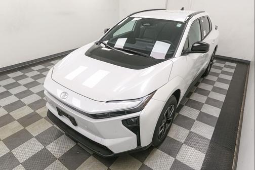 2026 Toyota bZ XLE Plus