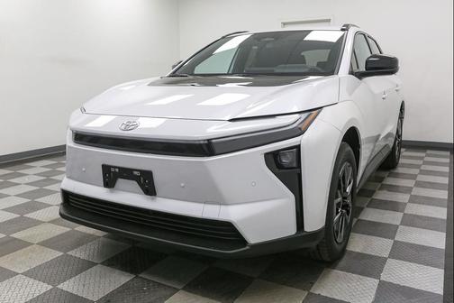 2026 Toyota bZ XLE Plus