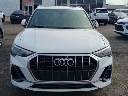 2020 Audi Q3 45 S line Premium