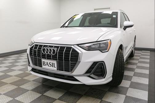 2020 Audi Q3 45 S line Premium