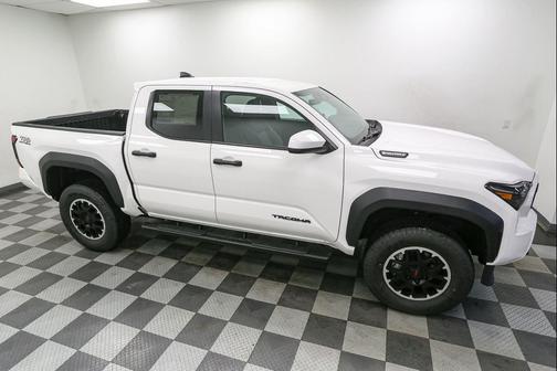 2026 Toyota Tacoma Hybrid TRD Off Road