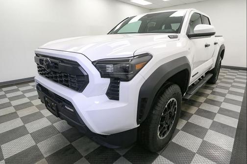 2026 Toyota Tacoma Hybrid TRD Off Road