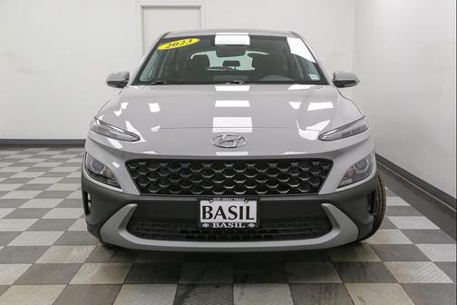 2023 Hyundai KONA SE